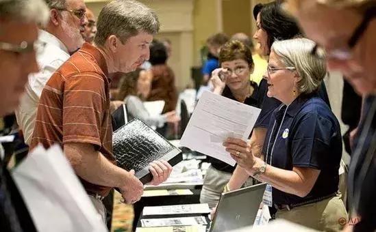 政策或大幅收紧，移民要趁早！附美国绿卡隐藏的21个福利