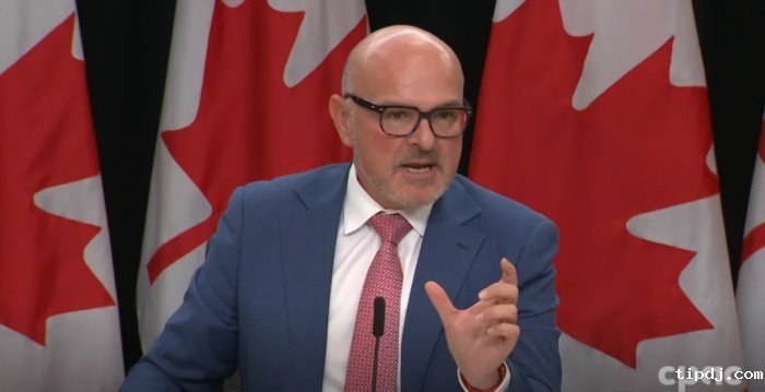 加拿大移民部长 加拿大移民部长