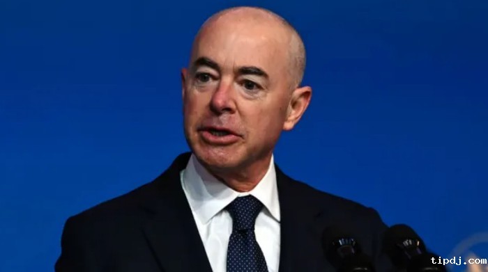 亚历杭德罗·马约卡斯