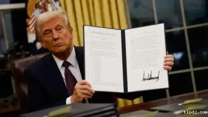 川普签署行政令